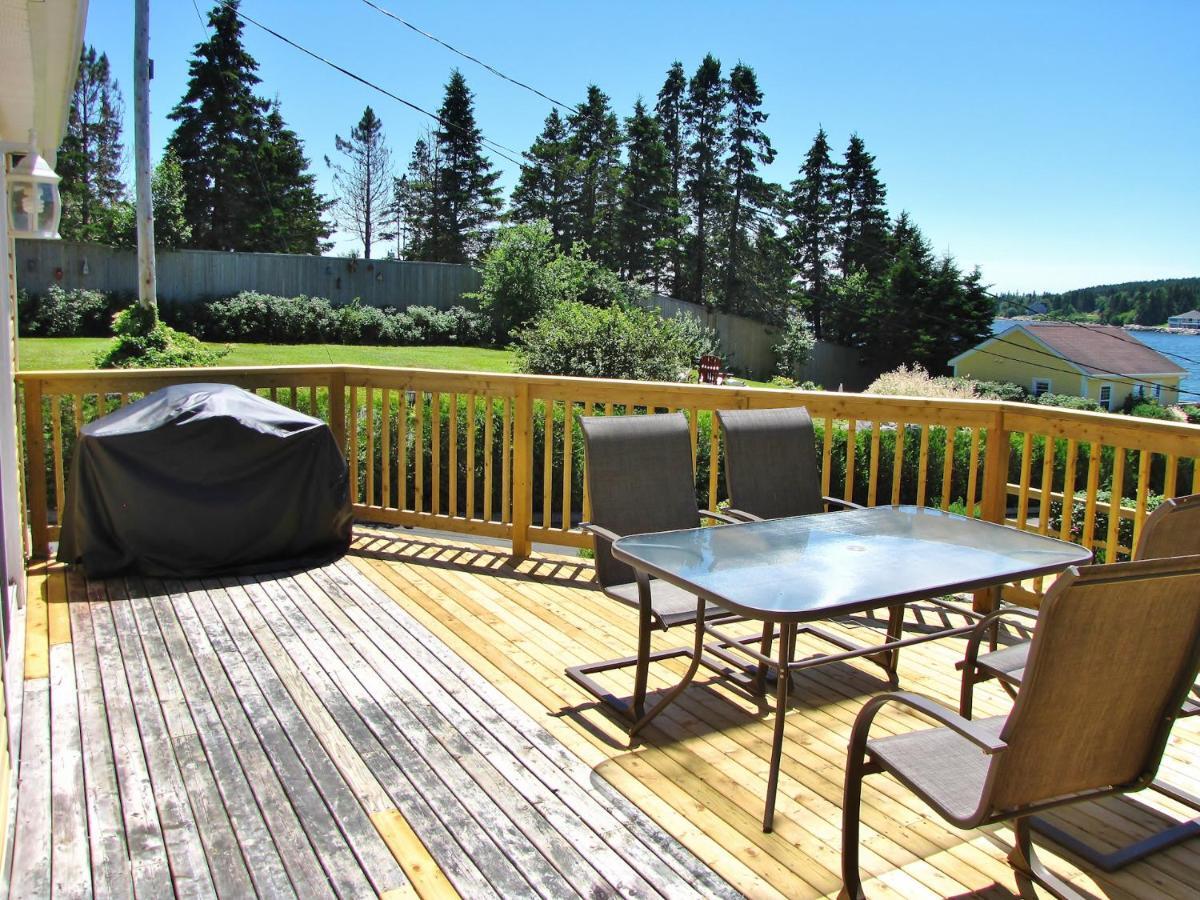 Larinda'S Landing Oceanfront Cottages Halifax Exterior foto